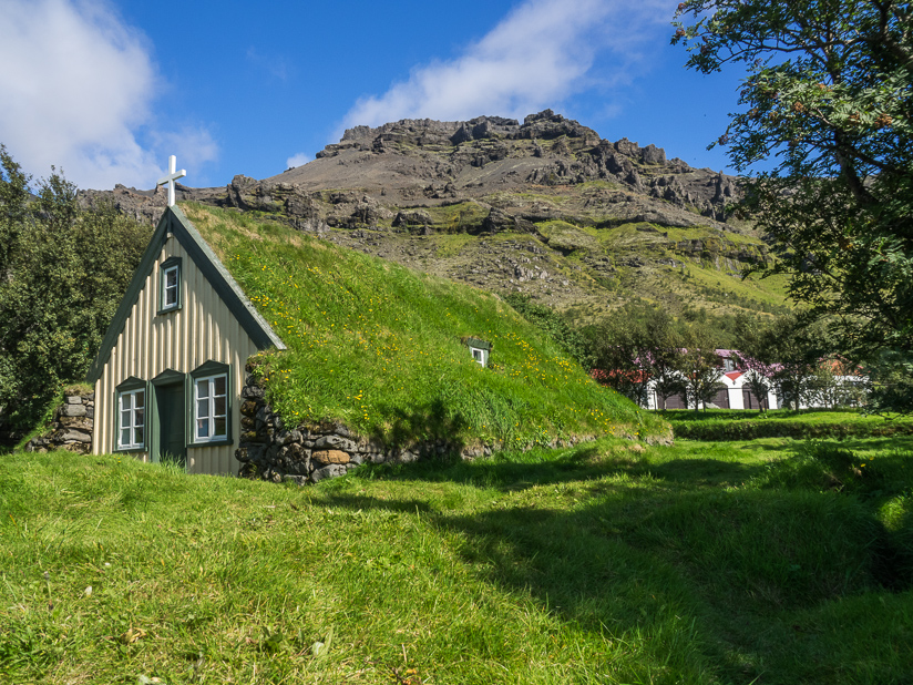 Hofskirkja, South East Region