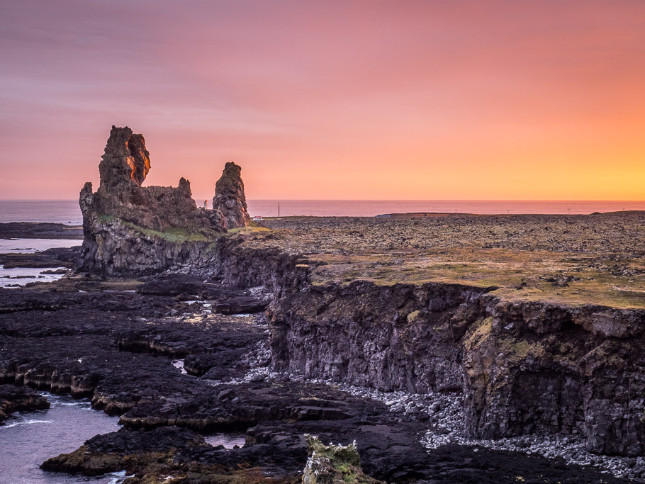 Sea Troll at Lóndrangar